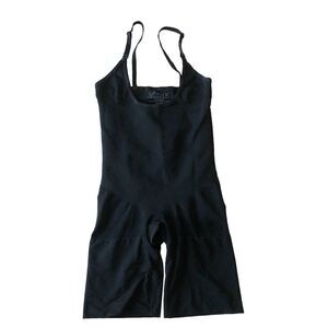 Spanx Power Series Black Body Suit Mid Thigh Size Large